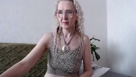 Agatha online show from March 6, 2025, 3:35 am