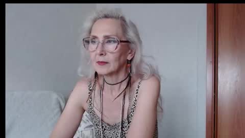 Agatha online show from September 14, 2025, 11:20 am