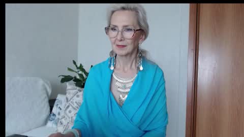 Agatha online show from September 16, 2025, 3:29 am