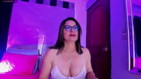 agatha_pleasure online show from February 10, 2026, 11:47 am