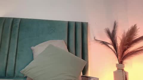 Agathaa white online show from September 27, 2025, 1:32 am