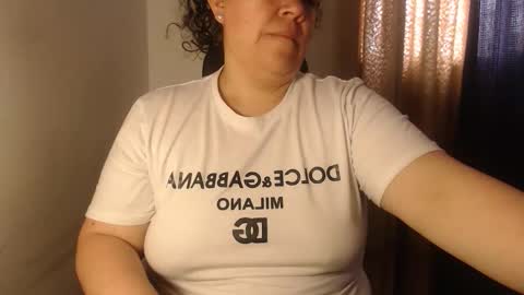 Snapshot of agathaaaa chatting on May 16, 2026, 2:38 pm online show from May 16, 2026, 2:38 pm