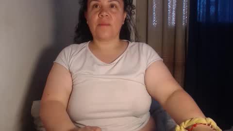 Snapshot of agathaaaa chatting on May 28, 2026, 11:07 am online show from May 28, 2026, 11:07 am