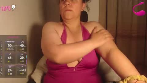 Snapshot of agathaaaa chatting on June 23, 2026, 10:57 am online show from June 23, 2026, 10:57 am