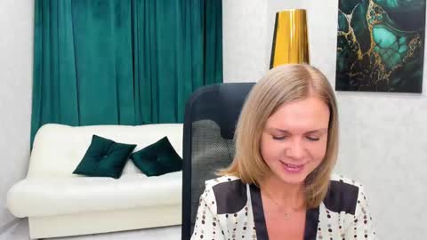 Agatha online show from December 3, 2024, 7:22 pm