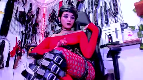 Snapshot of agathamoonn chatting on February 28, 2025, 8:18 pm Agatha Fox online show from February 28, 2025, 8:18 pm