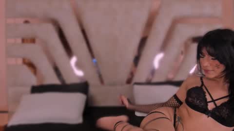 agathauwudoll online show from March 4, 2026, 3:56 am