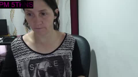 Snapshot of agel_sw1 chatting on November 1, 2025, 1:35 pm Angel online show from November 1, 2025, 1:35 pm