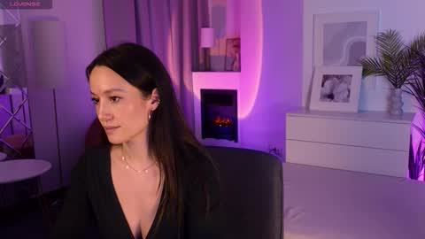 Agnes online show from November 30, 2025, 11:20 pm