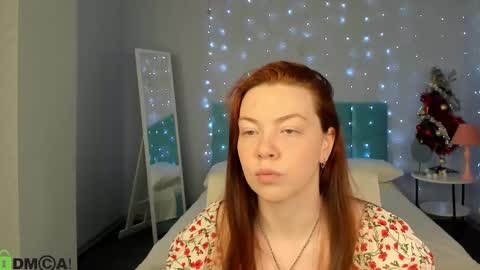 Agnia White online show from December 14, 2025, 10:20 am