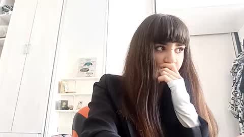 Snapshot of agripinaferrie chatting on February 4, 2026, 10:21 am Karen online show from February 4, 2026, 10:21 am