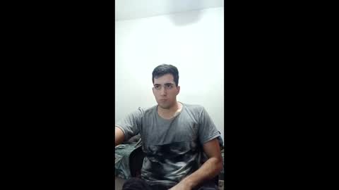 agustinnrod online show from May 18, 2026, 8:25 pm