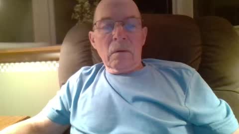 aguynrkfrd online show from July 23, 2026, 9:51 am