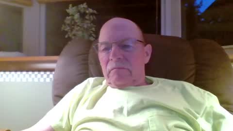 aguynrkfrd online show from July 25, 2026, 10:02 am