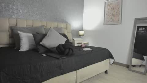 Ahmara  online show from October 13, 2025, 11:32 am