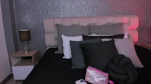 Ahmara  online show from November 20, 2025, 11:32 am