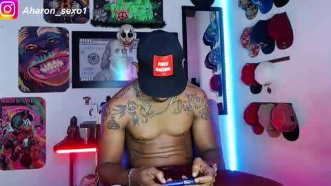 Aharon  Zamora online show from January 9, 2025, 11:34 pm