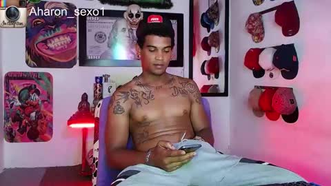 Aharon  Zamora online show from January 27, 2025, 2:10 am