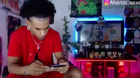 Aharon  Zamora online show from October 29, 2025, 4:48 am