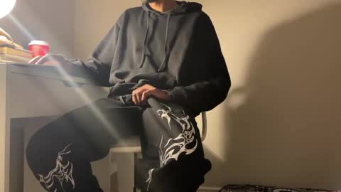 Snapshot of ahmedkhan632131 chatting on February 15, 2026, 8:46 am Dylan online show from February 15, 2026, 8:46 am