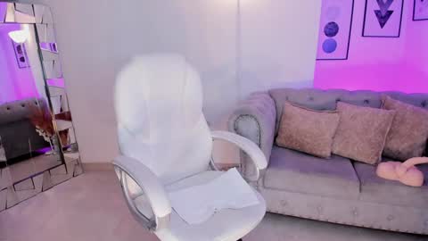 Snapshot of aida_adams chatting on December 16, 2024, 10:03 pm AIDA ADAMS online show from December 16, 2024, 10:03 pm