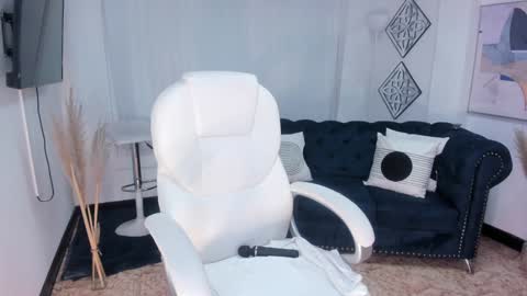 Snapshot of aida_adams chatting on February 1, 2025, 11:06 pm AIDA ADAMS online show from February 1, 2025, 11:06 pm