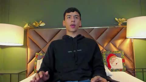 aiden_royce online show from November 30, 2025, 3:21 am