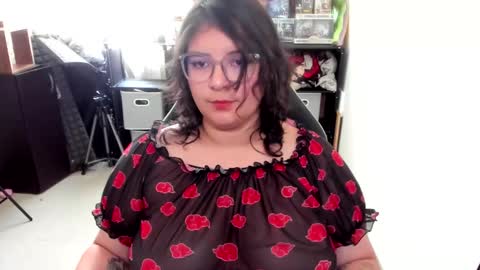 Catalina online show from November 12, 2025, 3:56 pm