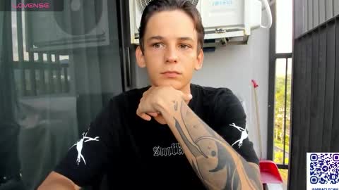 Snapshot of aiko_miracle chatting on October 15, 2025, 12:00 am birthday here online show from October 15, 2025, 12:00 am