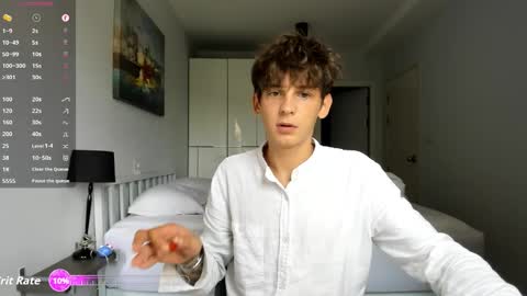 Snapshot of aiko_miracle chatting on November 4, 2025, 6:01 am birthday here online show from November 4, 2025, 6:01 am