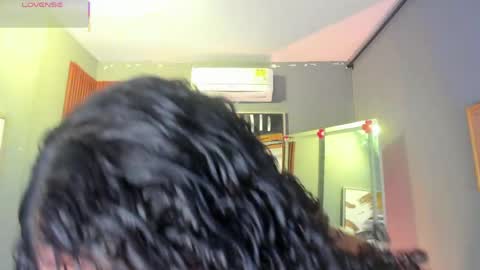 Alisson online show from April 1, 2026, 7:44 pm