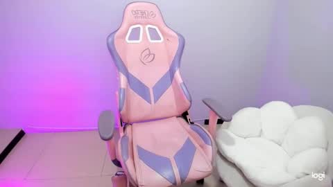 Ailee Hyuga online show from March 8, 2025, 3:35 pm