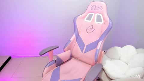 Ailee Hyuga online show from March 10, 2025, 3:20 pm