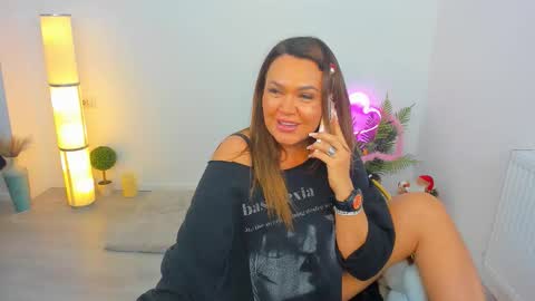 Aileen online show from November 30, 2025, 5:06 pm