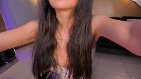  AILEEN VEGA  online show from February 19, 2025, 1:51 am