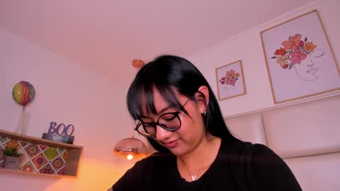 Aily Yozuko online show from December 31, 2024, 4:06 am