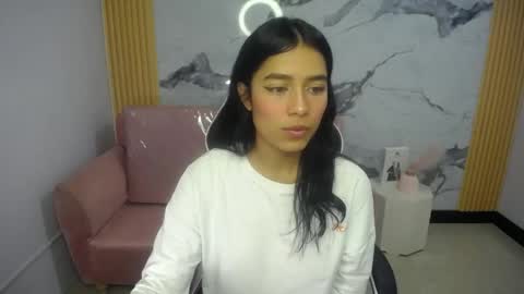 Snapshot of ailyn_ch1 chatting on June 8, 2026, 12:38 pm ailyn_ch1 online show from June 8, 2026, 12:38 pm