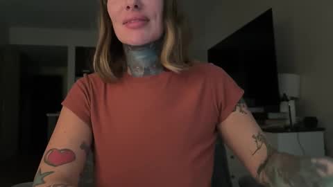 Snapshot of airgeadx chatting on October 16, 2025, 9:16 pm Airgead online show from October 16, 2025, 9:16 pm