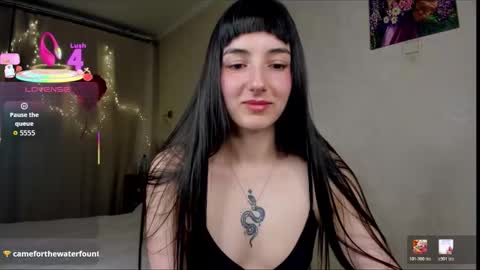 Aisha online show from March 22, 2026, 9:18 pm