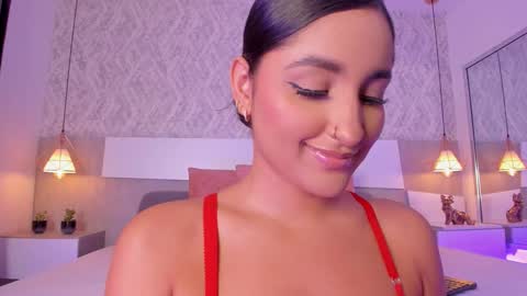 Aisha online show from December 2, 2025, 4:35 pm