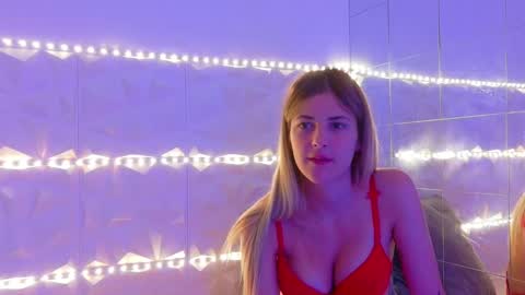 Aisha online show from September 18, 2025, 5:20 am