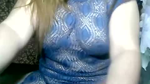 Snapshot of aislahrose chatting on January 30, 2025, 3:19 pm rosie online show from January 30, 2025, 3:19 pm