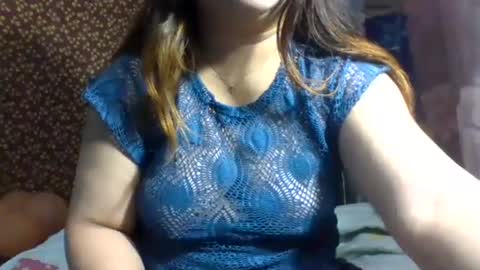 Snapshot of aislahrose chatting on February 21, 2025, 6:59 pm rosie online show from February 21, 2025, 6:59 pm