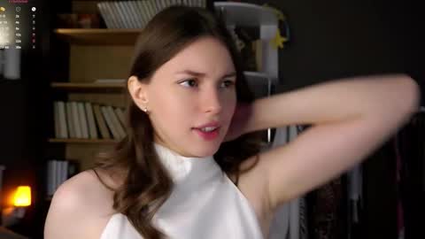 Snapshot of aislyfarran chatting on October 24, 2025, 1:03 am Aliza online show from October 24, 2025, 1:03 am