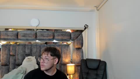 Queen Dumont   online show from February 15, 2025, 9:48 pm