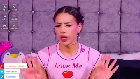 Queen Dumont   online show from February 20, 2026, 6:26 am