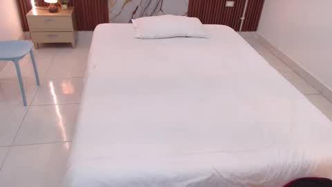 Snapshot of aixa_shaw chatting on September 27, 2025, 12:21 pm AIXA online show from September 27, 2025, 12:21 pm