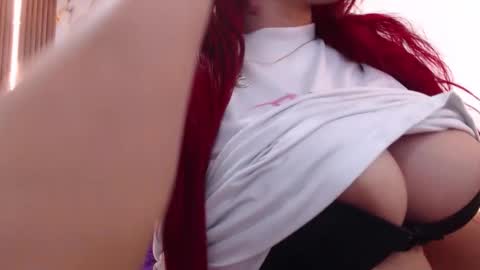 AIXA  online show from December 2, 2025, 12:21 pm