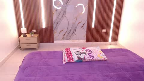 AIXA  online show from April 7, 2026, 1:00 pm