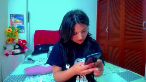 Akai Kraz  online show from February 25, 2026, 6:12 am